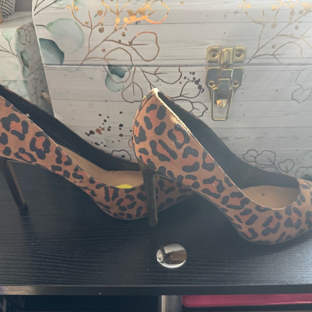 Bcbgeneration Brown Leopard Print Heels - image 1